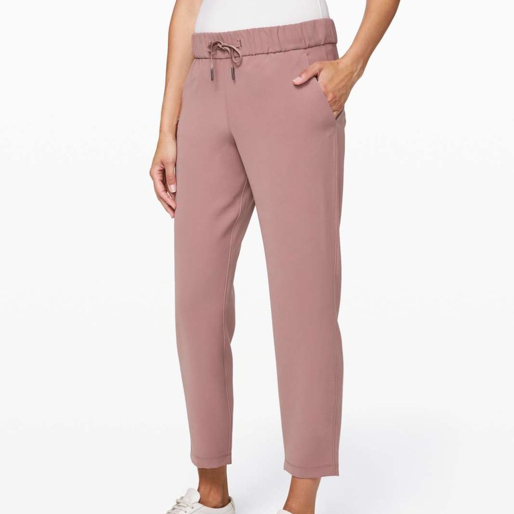 Lululemon On the Fly 7/8 Pant Woven Red Dust Size 4